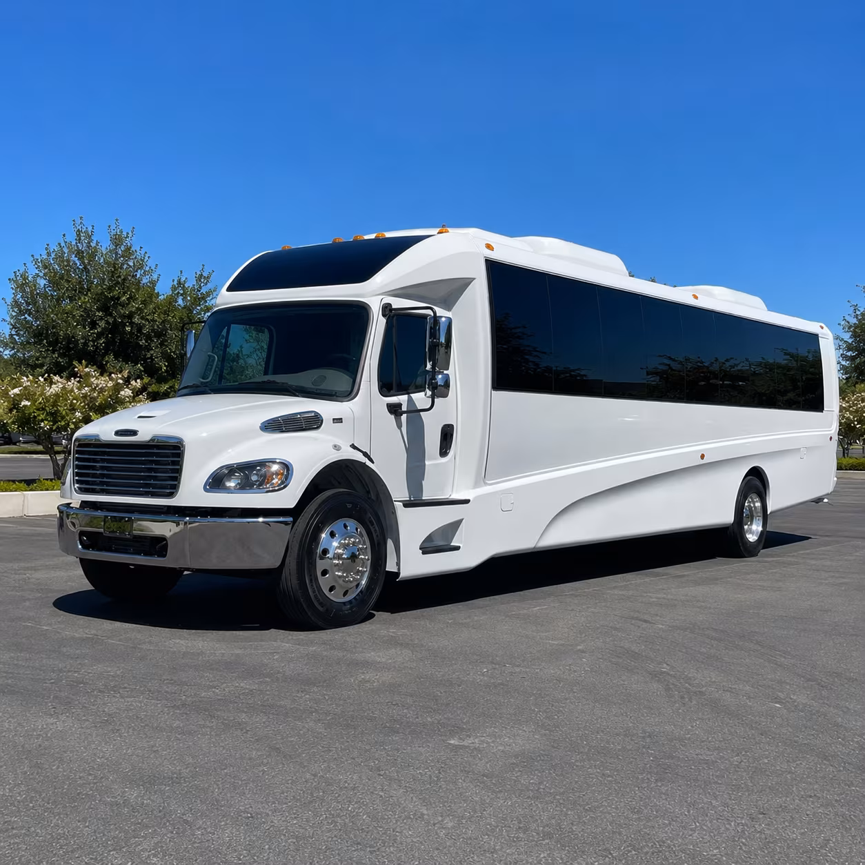 scranton 28 passenger minibus